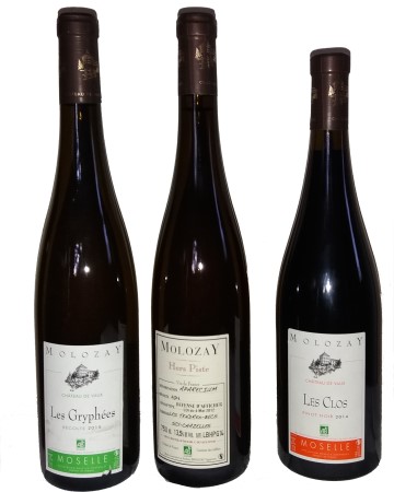 Bouteilles A.O.C Moselle  Château de Vaux - Vins blancs: "Les Gryphées",  "Hors Piste" et vin rouge "Les Clos"- © M.CRIVELLARO