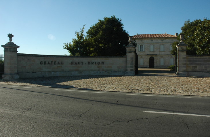 Pessac - Château Haut-Brion - Photo Michel CRIVELLARO