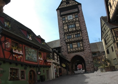 Riquewihr - Rue principale - Photo Michel CRIVELLARO