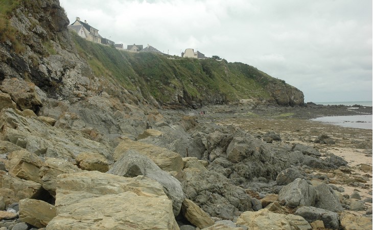 Donville-les-Bains - Falaises de la Pointe du Lude - Grès et schistes briovériens - © M.CRIVELLARO