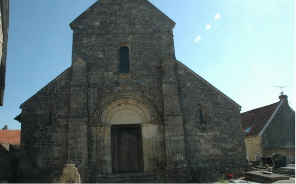 Lhéry - Porche de l'église romane Saint-Nicolas - © M.CRIVELLARO