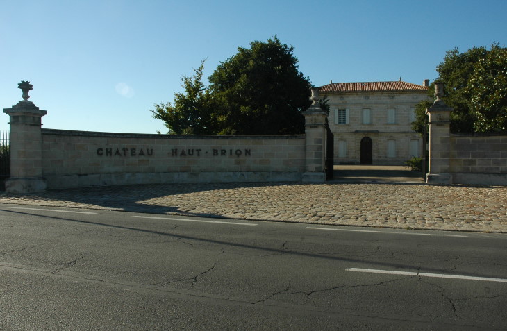 Pessac - Château Haut-Brion - © M.CRIVELLARO