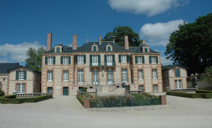 Pierry - Château de la Marquetterie, propriété du champagne Taittinger depuis 1732 -  © M.CRIVELLARO