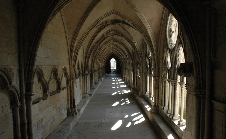 Toul - Le cloitre attenant à la cathédrale Saint-Étienne -  © M.CRIVELLARO